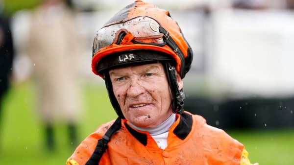Jimmy Quinn: Britain's oldest jockey postpones retirement until end of season Jimmy Quinn: Britain's oldest jockey postpones retirement until end of season