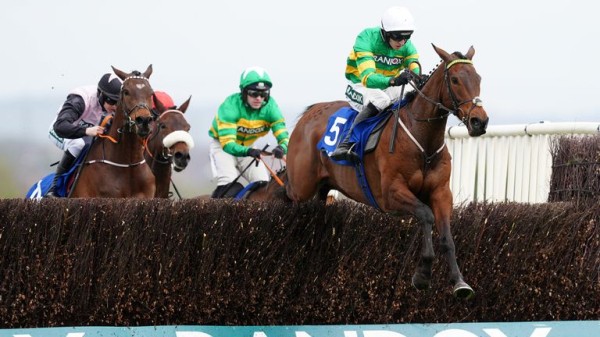 Mildmay Novices': Inothewayurthinkin backs up Cheltenham Festival performance Mildmay Novices': Inothewayurthinkin backs up Cheltenham Festival performance