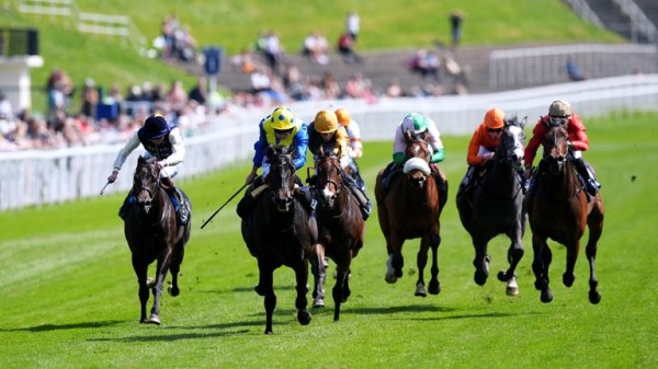 Ryan Moore heroics sees Capulet land Dee Stakes for Aidan O'Brien Ryan Moore heroics sees Capulet land Dee Stakes for Aidan O'Brien